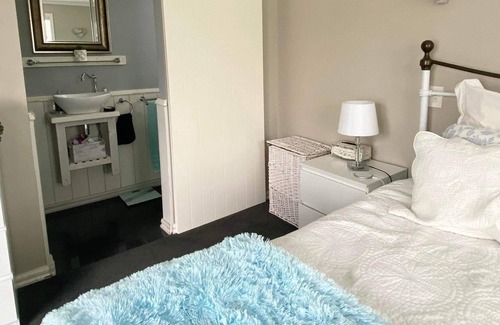 Blenheim Cabaña | Lovely cottage close to the town
