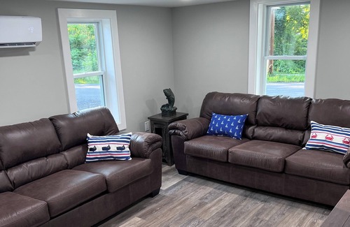 Union Springs Casa | Lovely cottage overlooking Cayuga Lake in the heart of Finger Lakes Wine Country
