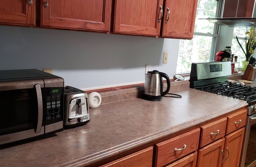 Grafton Cabaña | Lovely cottage with sauna and hot tub in Grafton
