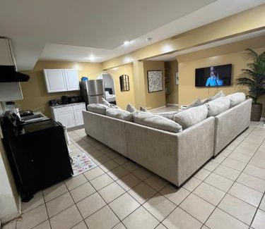 Almont Apartamento | Lovely Cozy 3 king bedroom, 5 mins EWR Airport