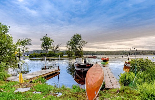 Crystal Beach Casa | Lovely dog-friendly home with lake access, grill, kayak, canoe, and fast WiFi