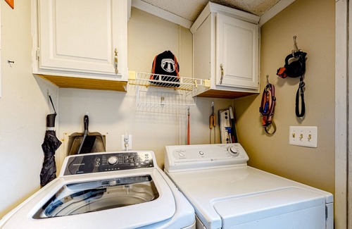 Crystal Beach Casa | Lovely dog-friendly home with lake access, grill, kayak, canoe, and fast WiFi