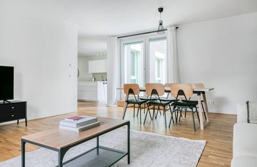 Wittau Apartamento | Lovely Donaustadt 3BR steps from Seepark, near Metro U2, by Blueground