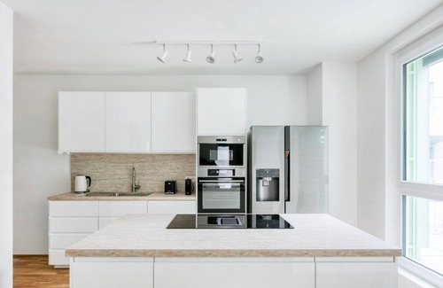 Wittau Apartamento | Lovely Donaustadt 3BR steps from Seepark, near Metro U2, by Blueground