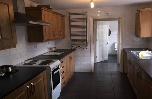 Erdington Casa | Hermosa habitación doble cerca de la estación de tren de Erdington