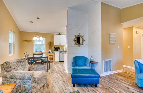 Emerald Isle Casa | Lovely Emerald Isle Home, Walk to Beach!