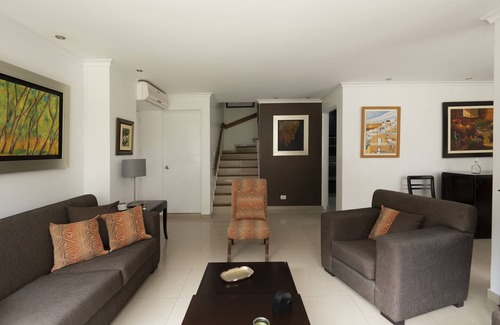 Santiago de Surco Apartamento | Lovely entire 3 bedrooms Duplex, free 1 parking full furnished & total privacy