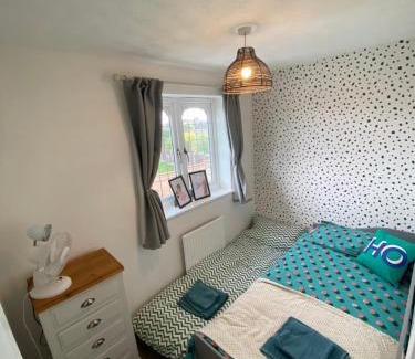 Clacton-on-Sea Casa | Lovely family home, 5 minutes from the beach