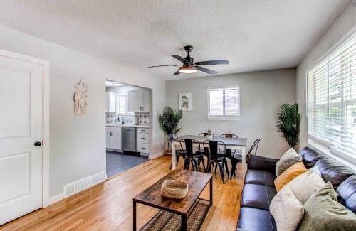 Northglenn Casa | Lovely family home in Northglenn with fenced yard and bonus room