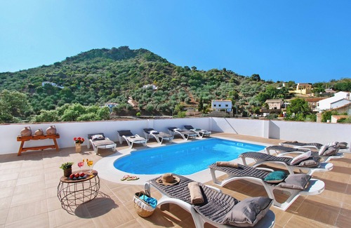 Comares Villa | Lovely family-sized villa with pool, natural surroundings..