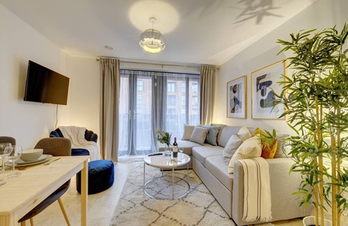 Gloucester Apartamento | Lovely Flat in Kiln Close with Free Parking
