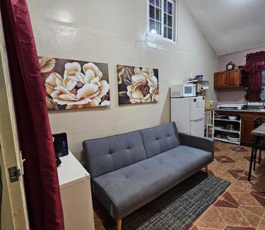 Brisas de Alto Boquete Apartamento | Lovely Flower Garden Apartment