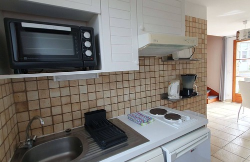 Saint-Jouan-des-Guerets Apartamento | Bonito apartamento para 4 personas con WIFI, piscina, TV, terraza y aparcamiento