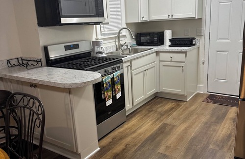 Akron Casa | Lovely Furnished 2 bedroom house for rent