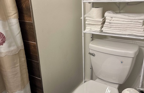 Akron Casa | Lovely Furnished 2 bedroom house for rent
