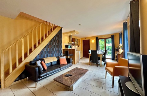 Aywaille Chalet De Esquí | Lovely gite with a pretty view over the valley