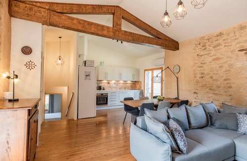 Serignac Casa | Lovely gite with large garden and private pool