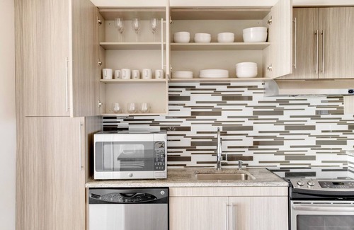 H Street Corridor Apartamento | Lovely H Street 1BR w/ Gym & Pool, near Union Station, by Blueground