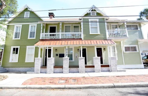 Hyde Park Apartamento | Lovely historic apt near Amelia Arena + Hyde Park