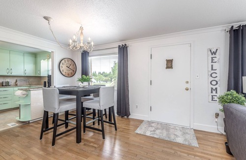 Puyallup Casa | Lovely home close to all downtown amenities!