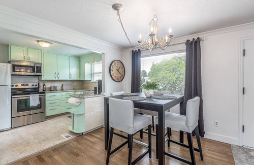 Puyallup Casa | Lovely home close to all downtown amenities!