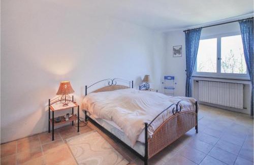 Bagnols-en-Foret Casa | Lovely Home In Bagnols En Foret