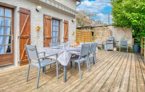 Beauregard-de-Terrasson Casa | Lovely Home In Beauregard-De-Terrasso