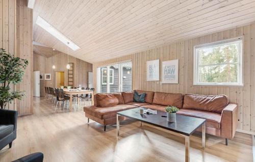 Blavand Casa | Lovely Home In Blåvand With Kitchen