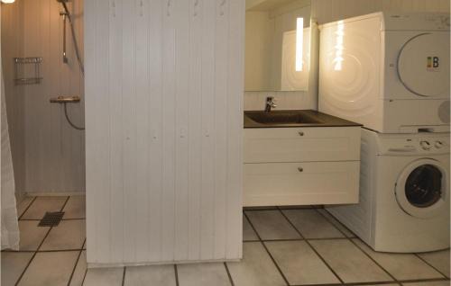 Blokhus Casa | Lovely Home In Blokhus With Sauna