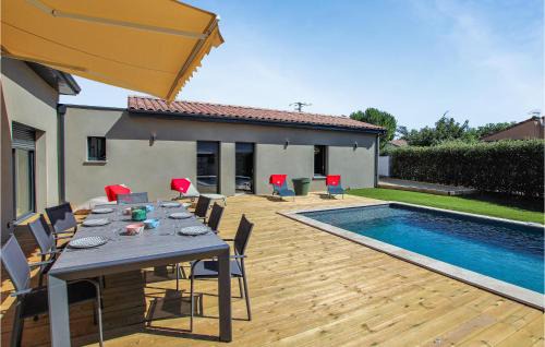 Cleon-d'Andran Casa | Lovely Home In Cléon D'andran