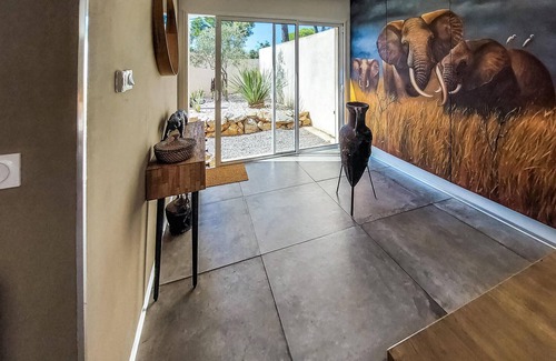Cuers Casa | Acogedora casa en Cuers con WiFi