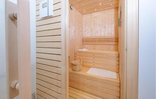 Velika Gorica Casa | Lovely Home In Donja Lomnica With Sauna
