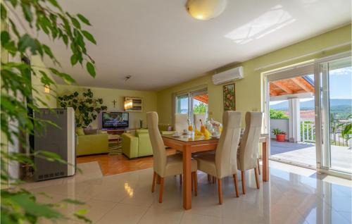 Donji Prolozac Casa | Lovely Home In Donji Prolozac