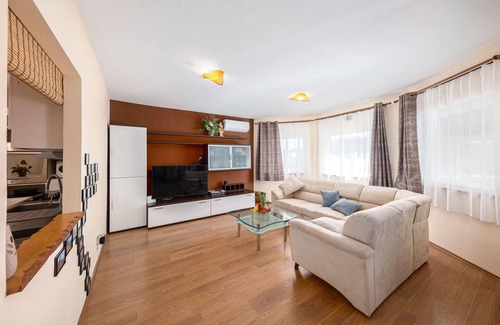 Dubrava Casa | Preciosa casa en Dubrava con sauna