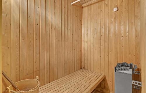 Farvang Casa | Lovely Home In Fårvang With Wifi