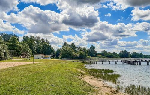Gutzkow Casa | Lovely Home In Gützkow With Kitchen