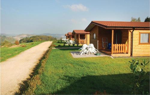 Ferienhausgebiet Hillenseifen Casa | Lovely Home In Gerolstein With Wifi