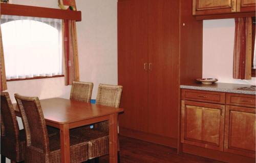 Ferienhausgebiet Hillenseifen Casa | Lovely Home In Gerolstein With Wifi