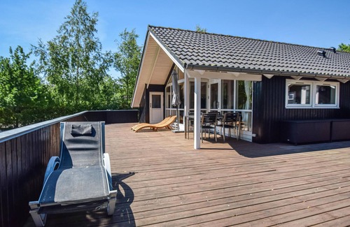 Ristinge Casa | Hermosa casa en Humble con cocina