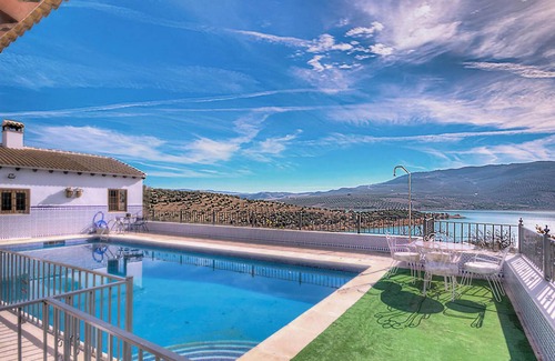 Iznajar Casa | Preciosa casa en Iznajar con WiFi