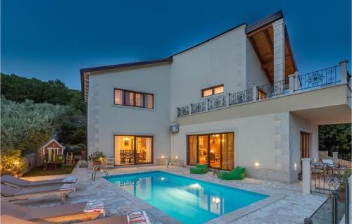 Kostrena Casa | Lovely Home In Kostrena With Kitchen
