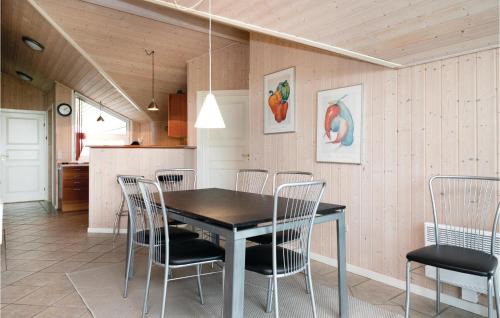 Lokken Casa | Lovely Home In Løkken With Kitchen