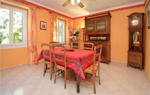 Les Salles-du-Gardon Casa | Lovely Home In Les Salles Du Gardon