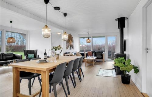 Hasmark Strand Casa | Lovely Home In Otterup With Wifi