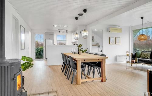 Hasmark Strand Casa | Lovely Home In Otterup With Wifi