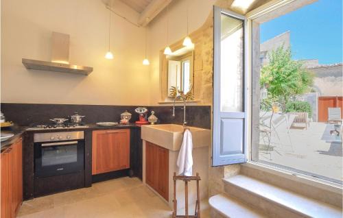 Palazzolo Acreide Historic Centre Casa | Lovely Home In Palazzolo Acreide