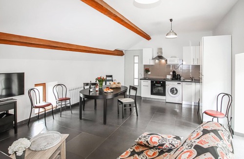 Privas Casa | Lovely home in Privas with sauna