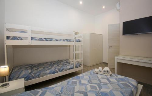 Solarino Casa | Lovely Home In Solarino With House A Panoramic View