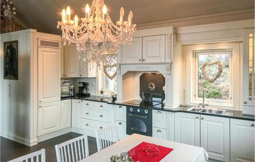 Selje Casa | Lovely Home In Stadlandet