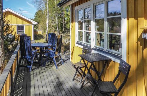 Storgardet-Tallasen-Tostero Casa | Lovely Home In Strängnäs With Kitchen